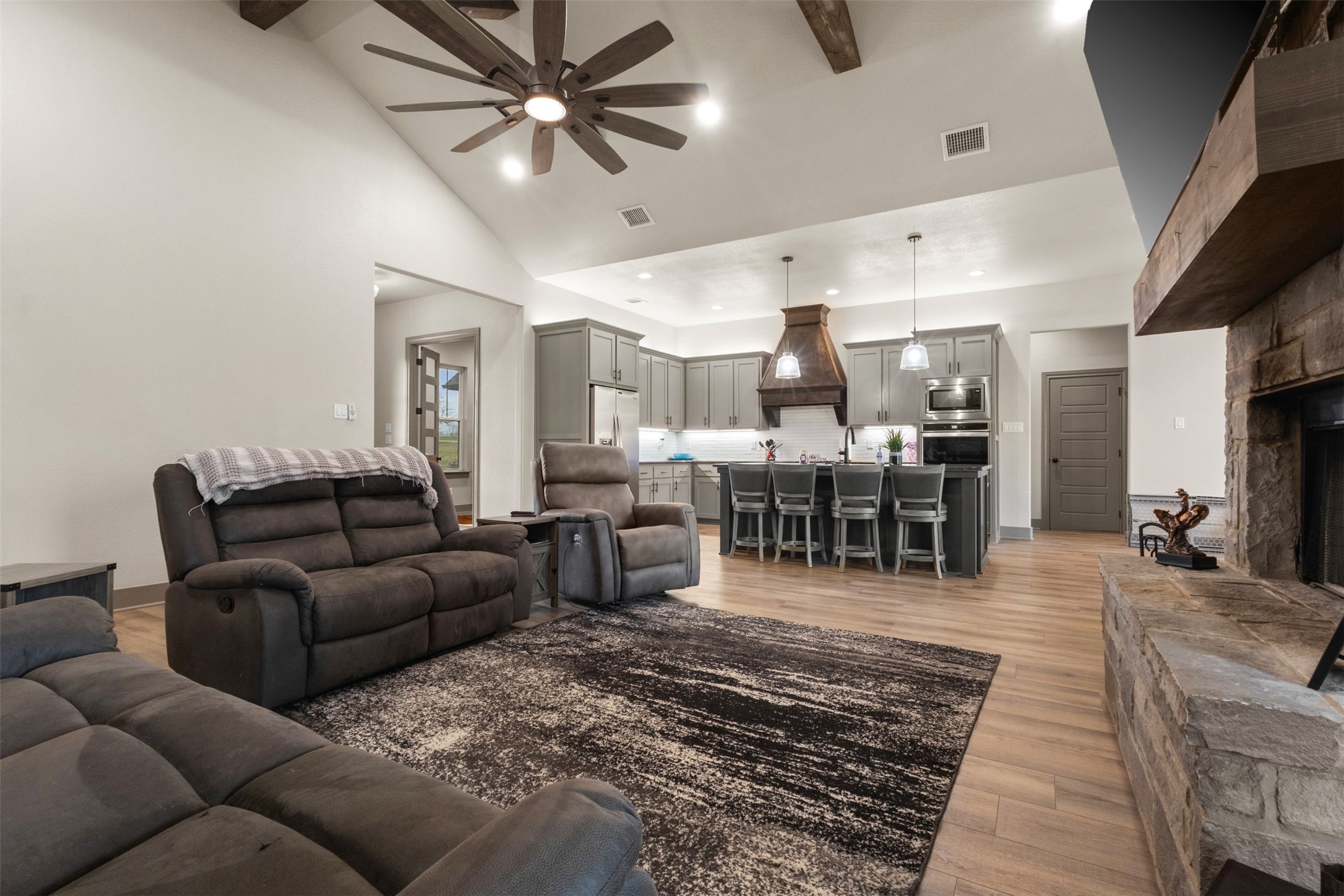 170 Rolling Hills Boulevard Alvord TX 76225