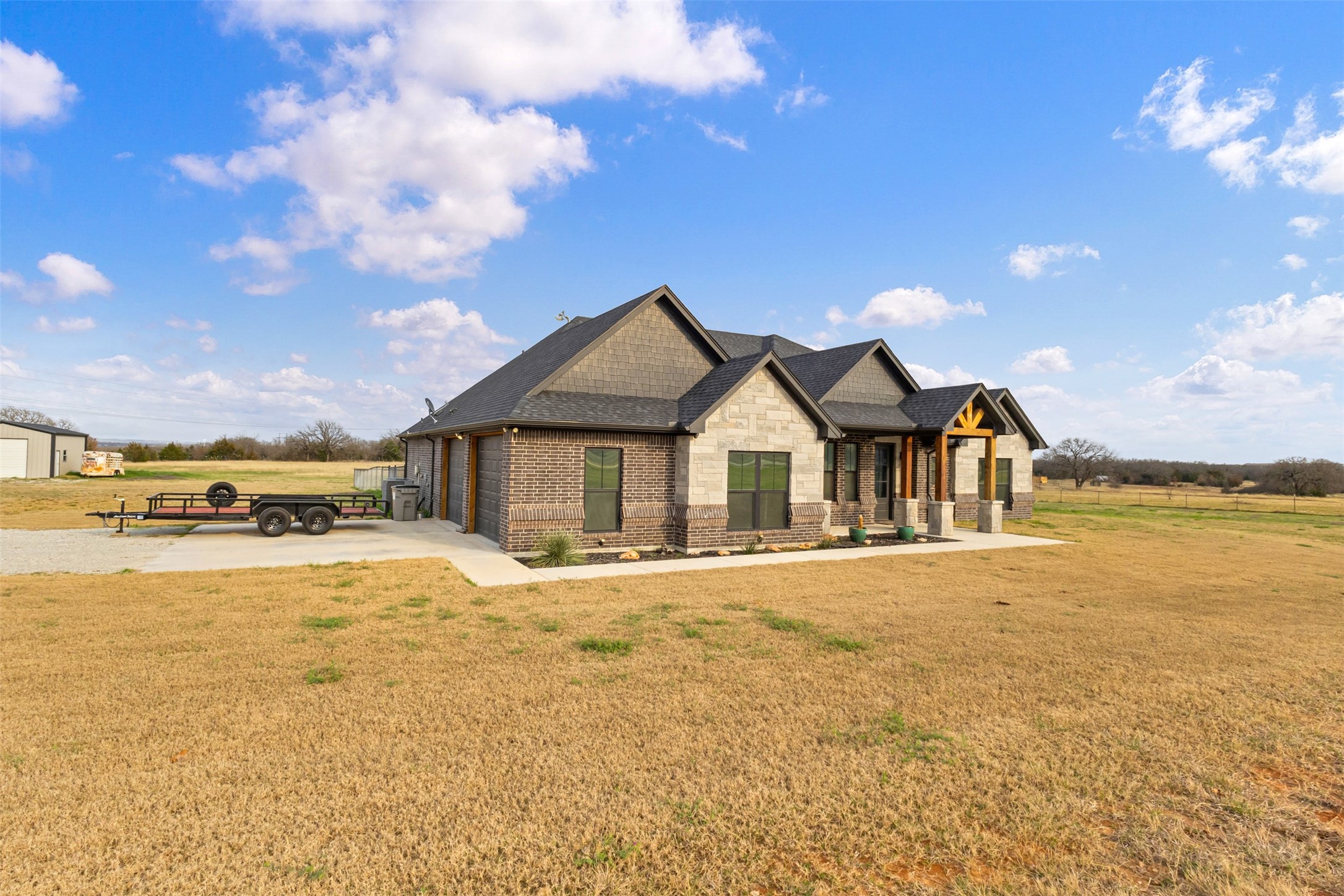 170 Rolling Hills Boulevard Alvord TX 76225