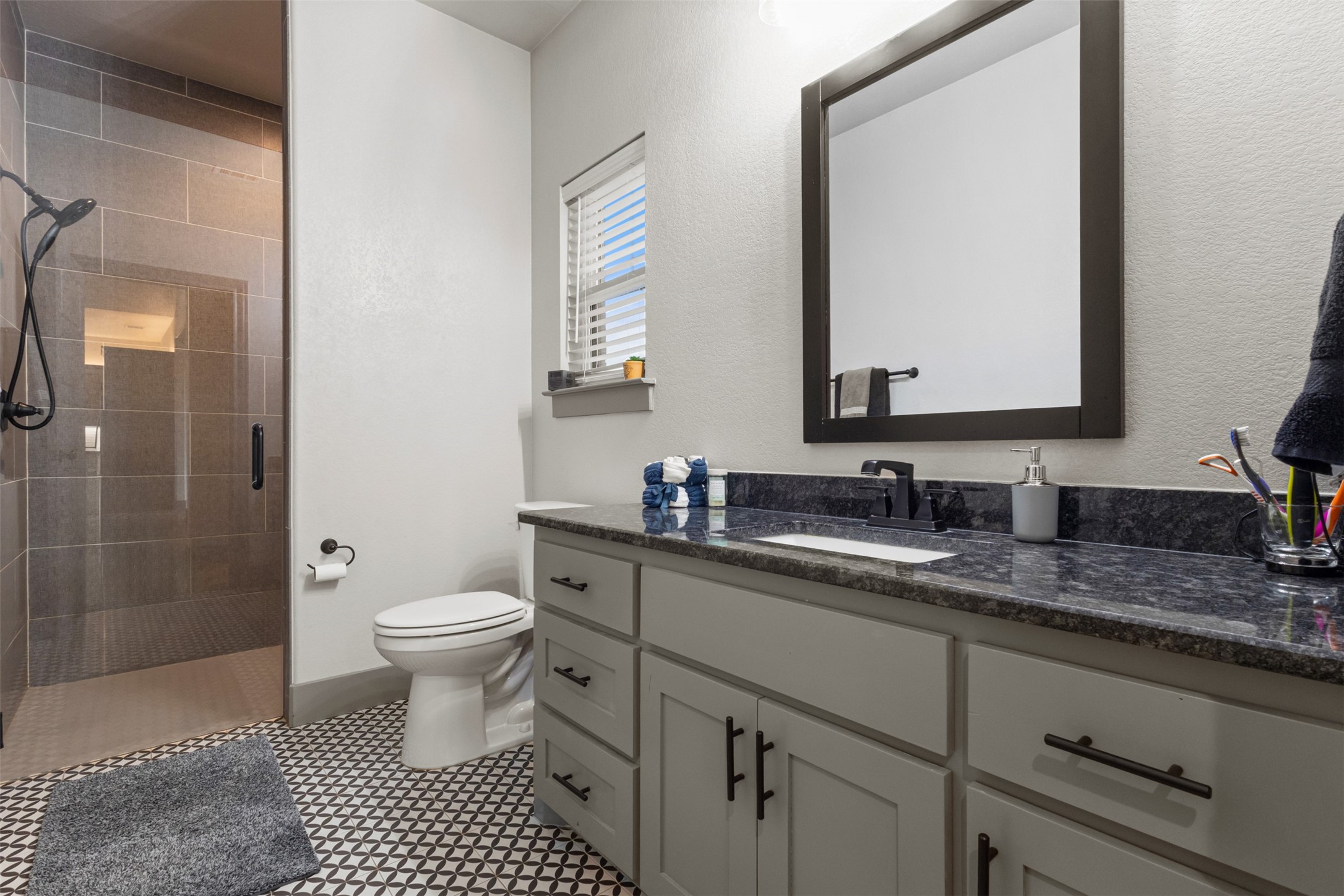 170 Rolling Hills Boulevard Alvord TX 76225