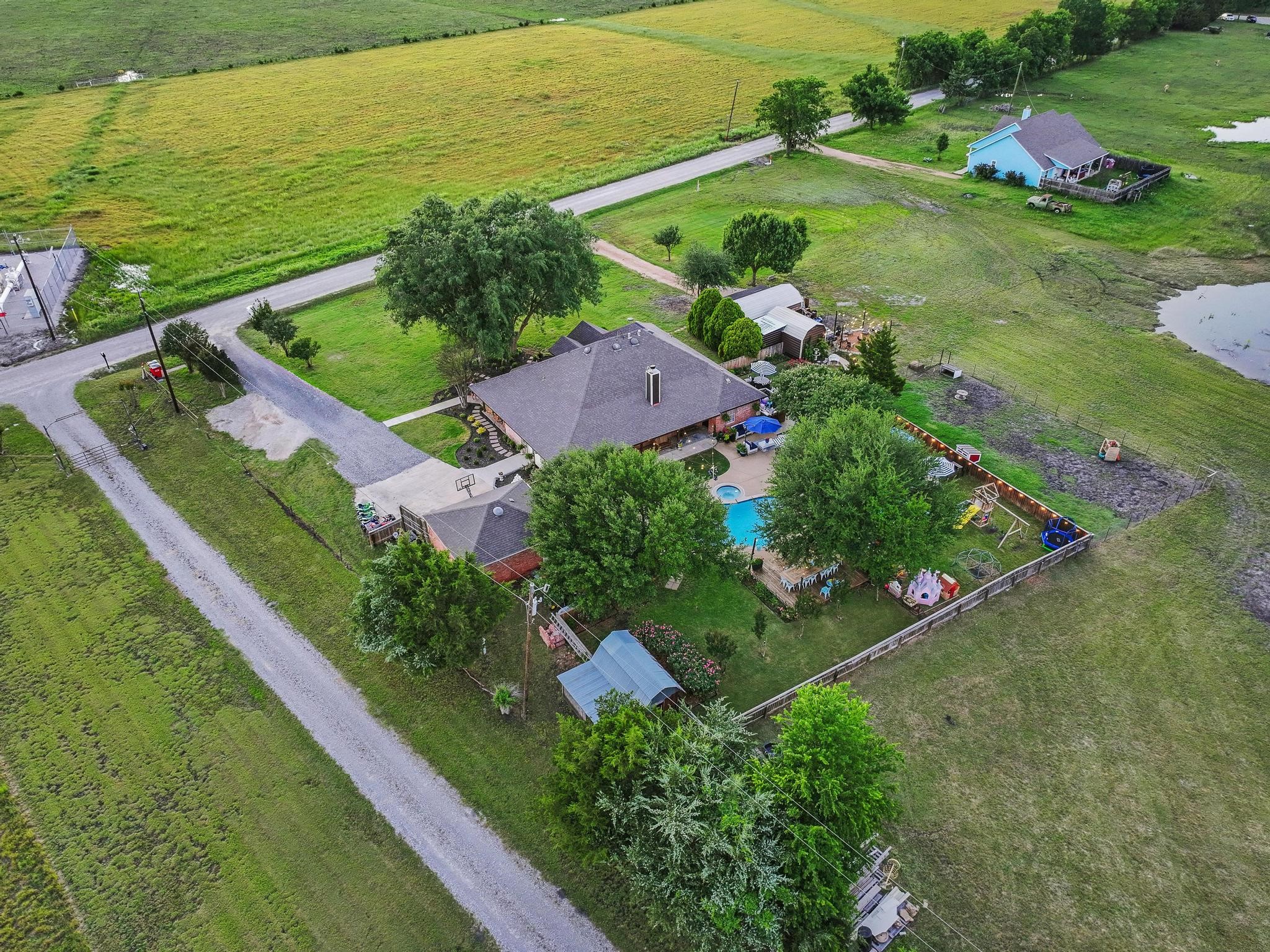 981 County Road 4918 Trenton TX 75490