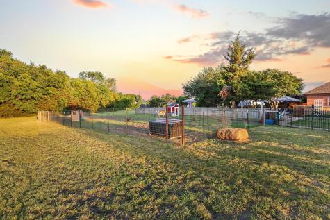 981 County Road 4918 Trenton TX 75490