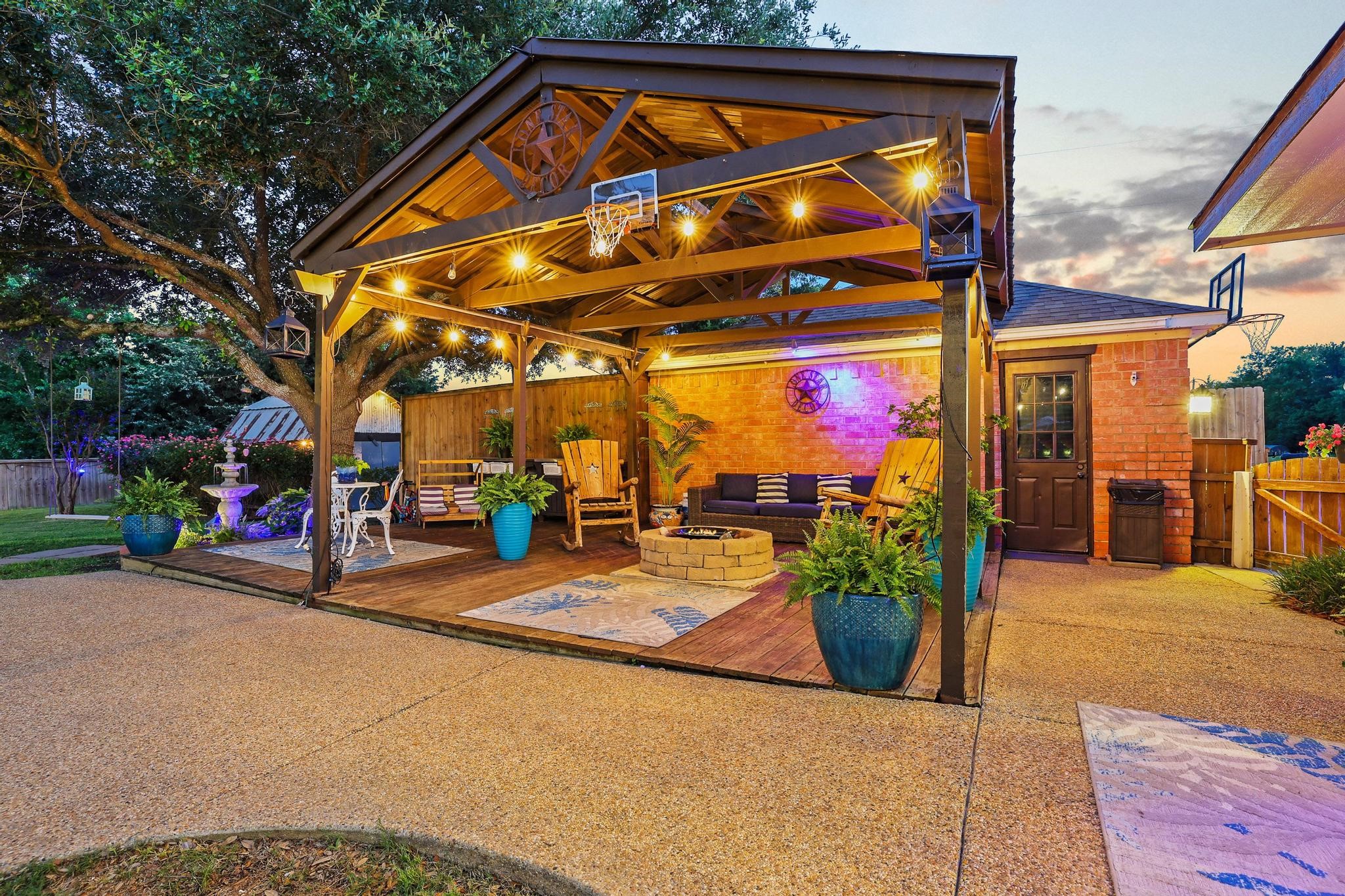 981 County Road 4918 Trenton TX 75490