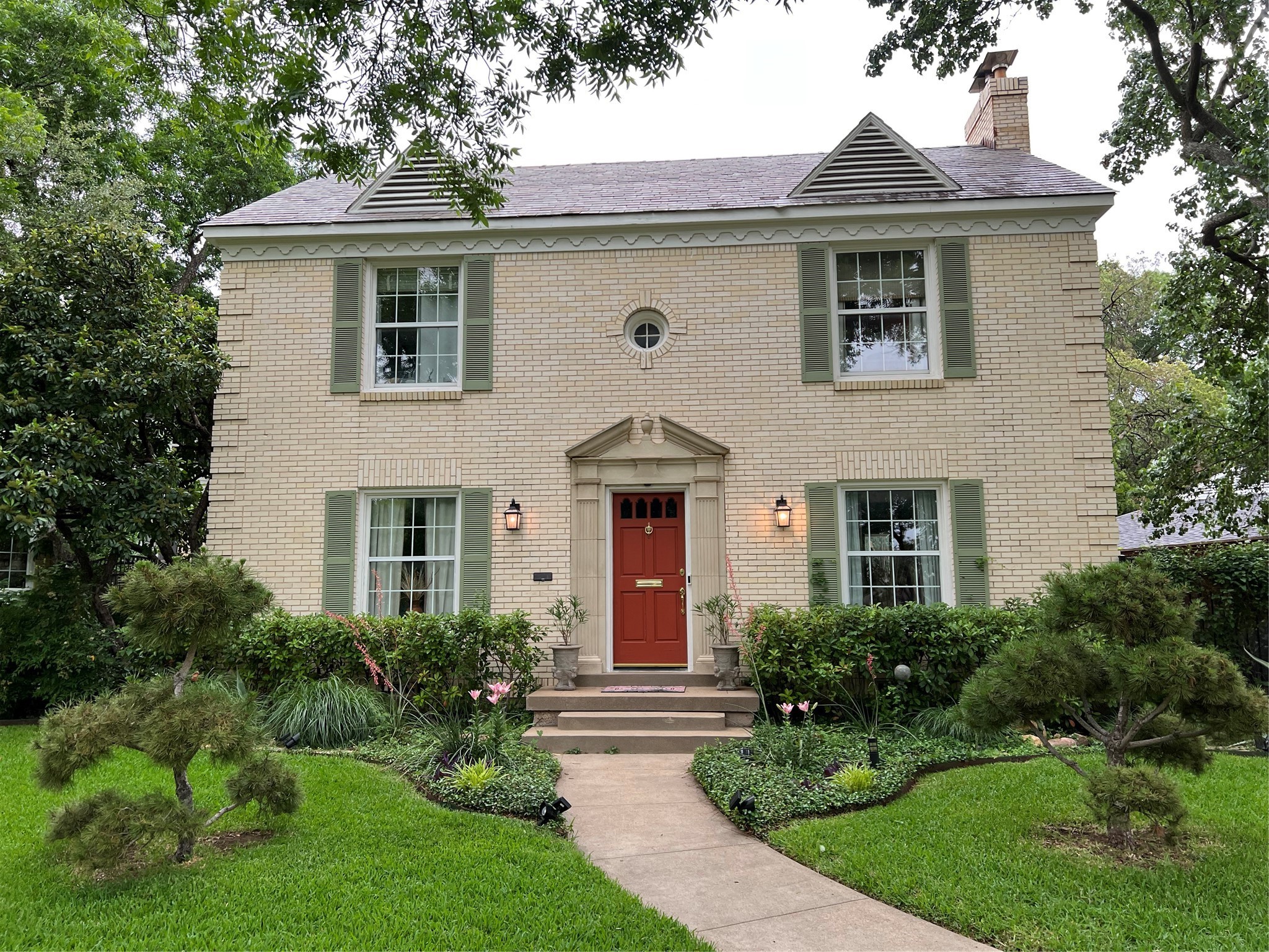 1943 Mayflower Drive Dallas TX 75208