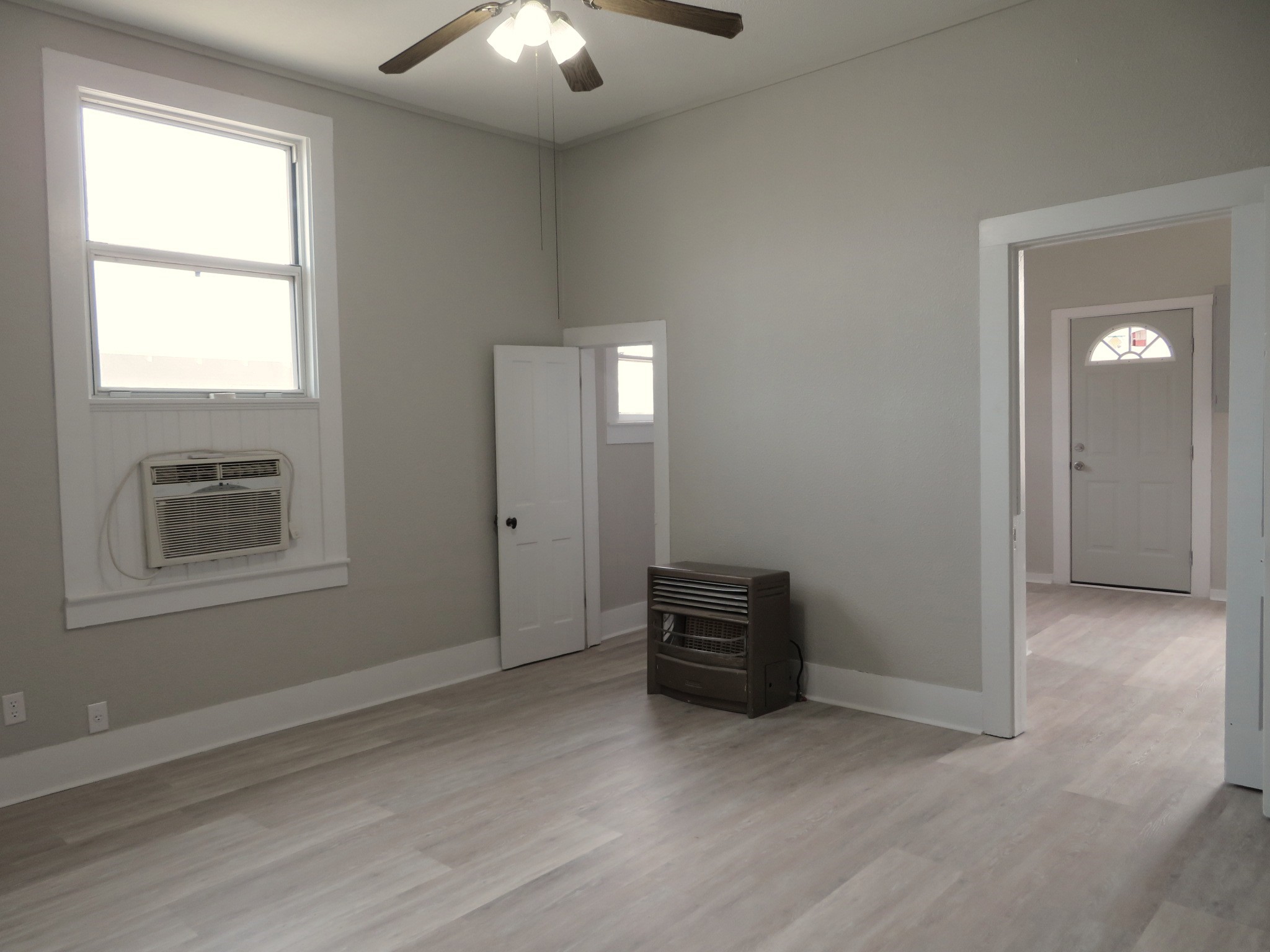 911 W Liveoak Street Coleman TX 76834