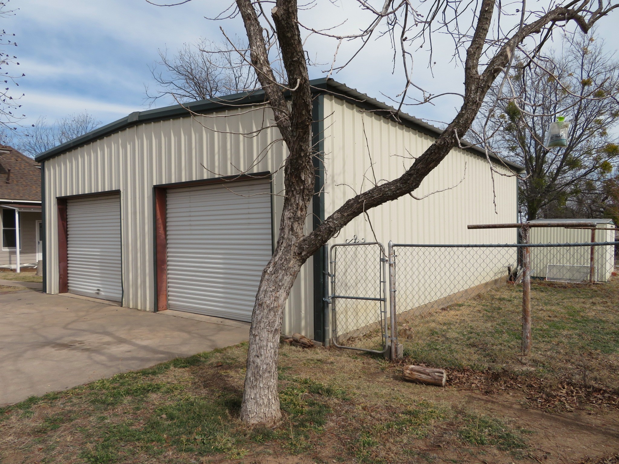 911 W Liveoak Street Coleman TX 76834
