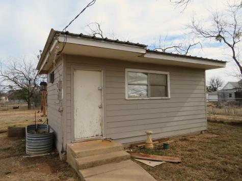 911 W Liveoak Street Coleman TX 76834