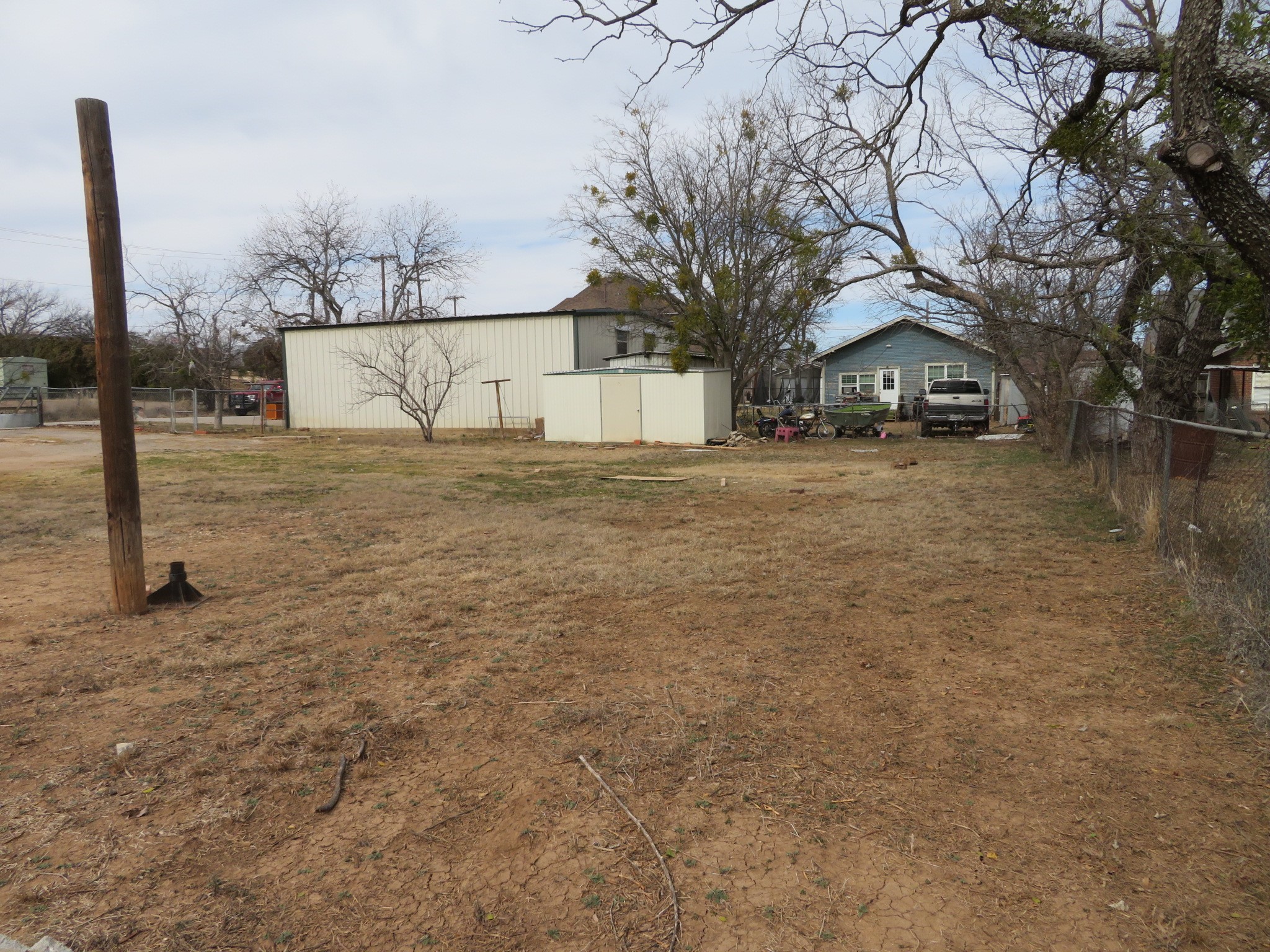 911 W Liveoak Street Coleman TX 76834