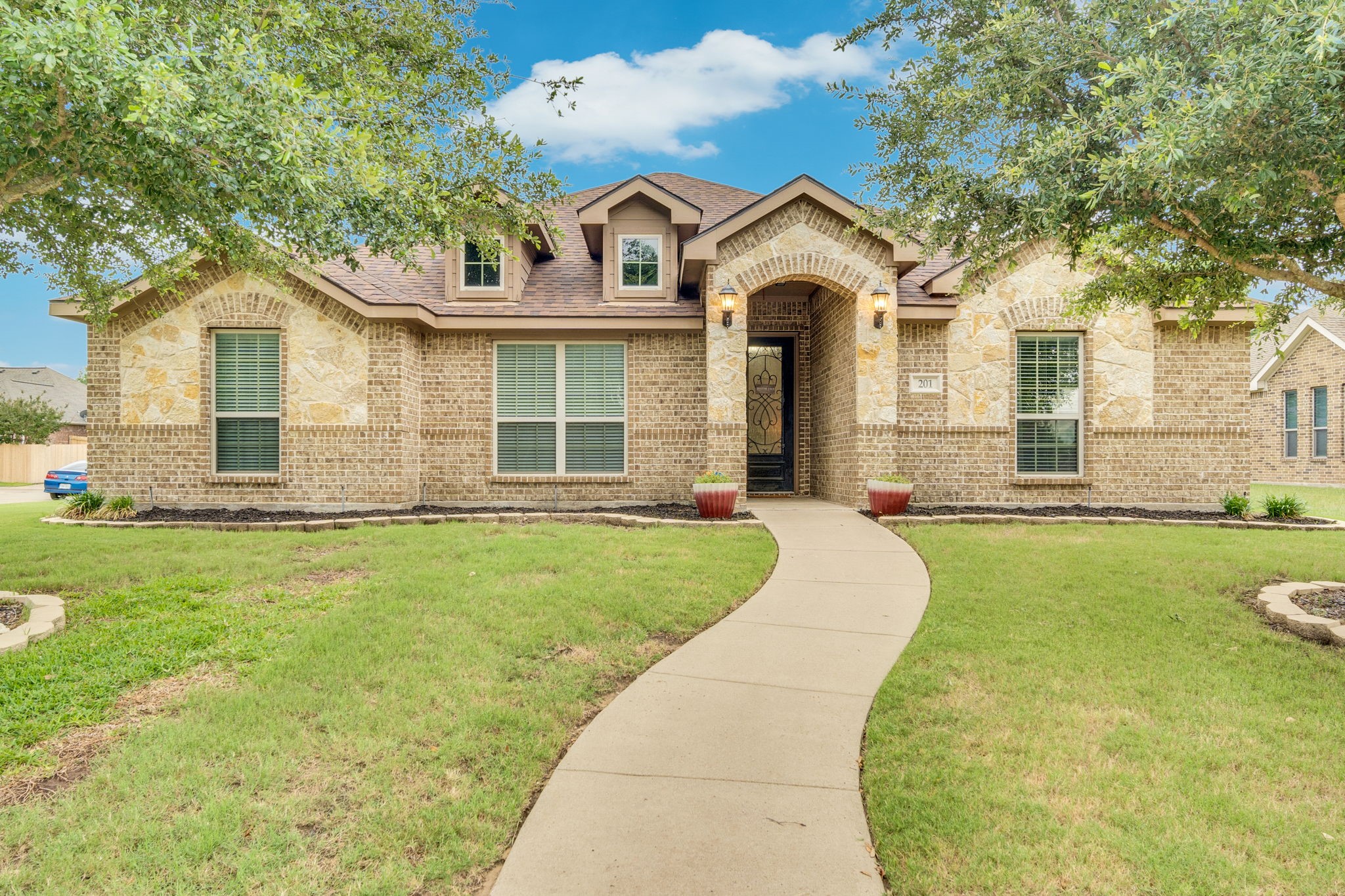 201 Winters Edge Drive Red Oak TX 75154