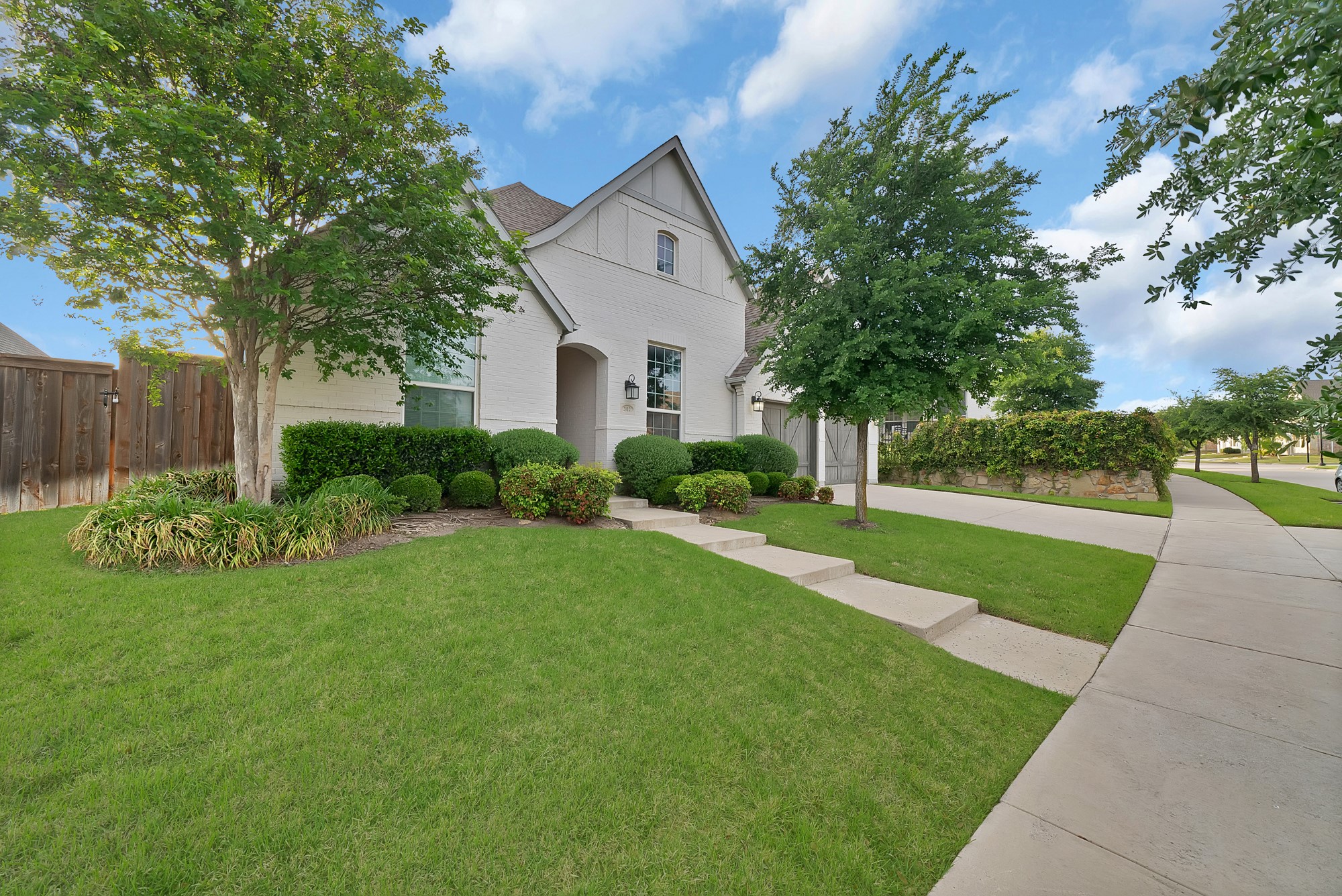 2012 Roundtree Circle E Fort Worth TX 76008
