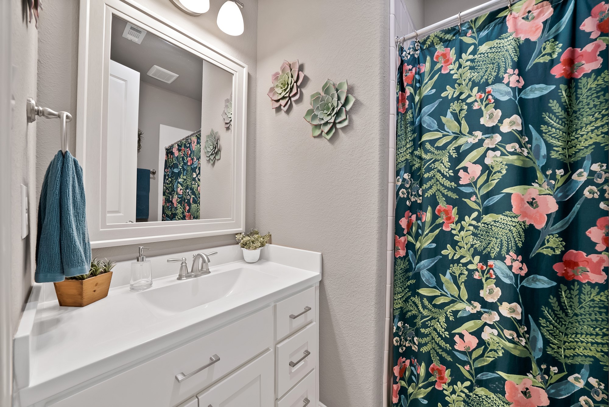 2012 Roundtree Circle E Fort Worth TX 76008