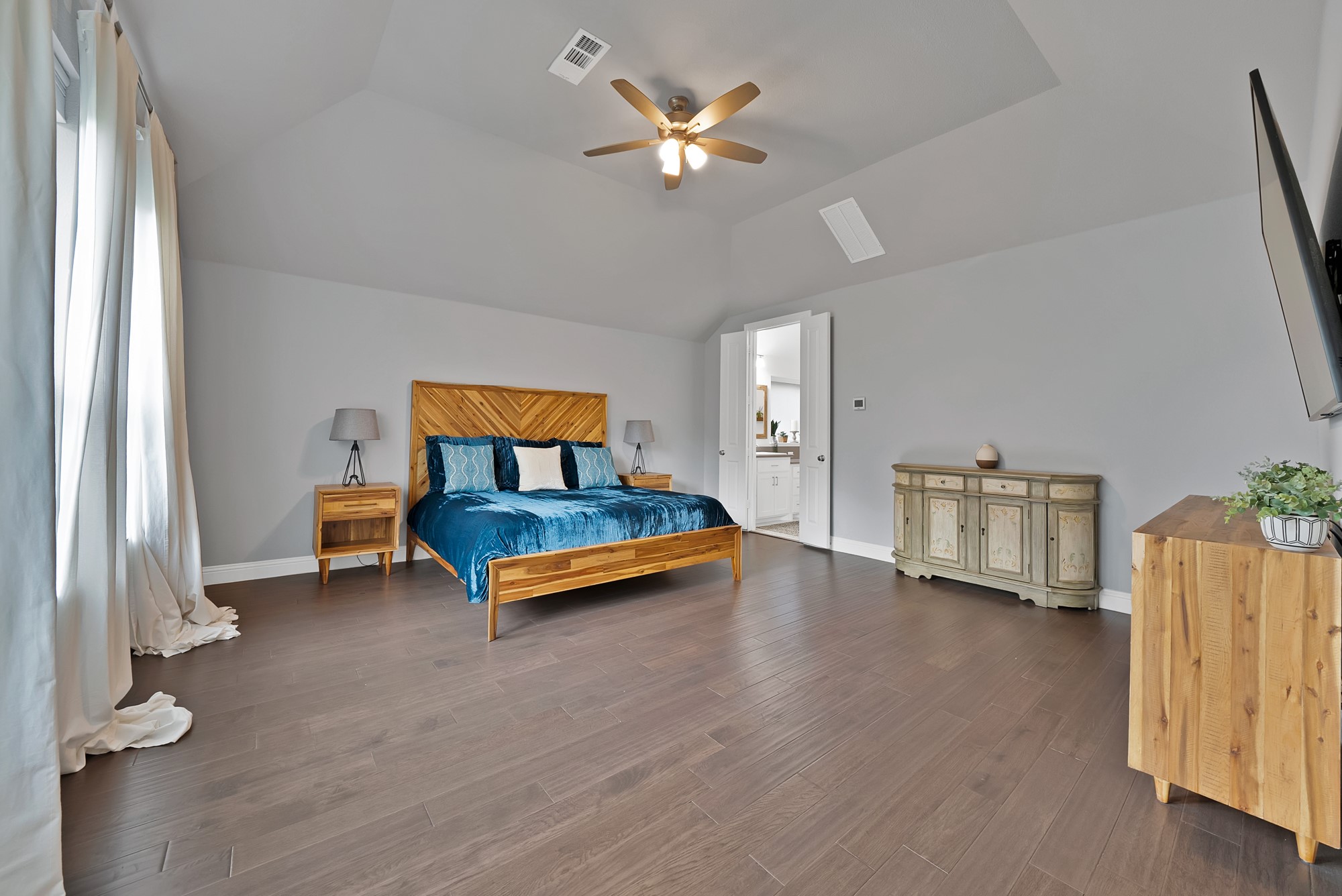 2012 Roundtree Circle E Fort Worth TX 76008