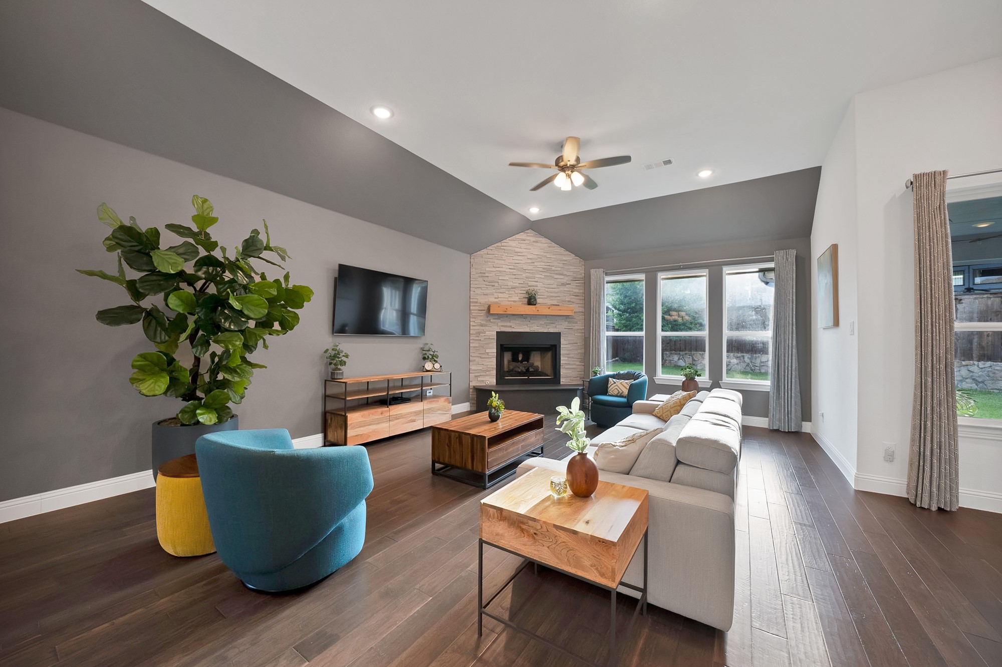 2012 Roundtree Circle E Fort Worth TX 76008