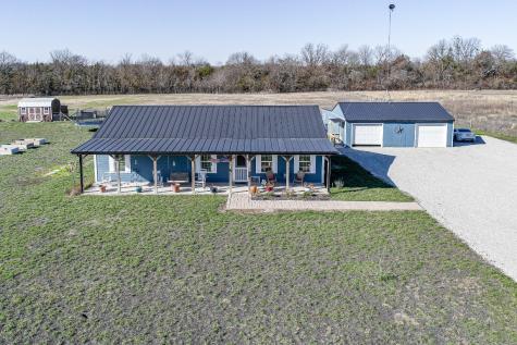 375 County Road 4927 Trenton TX 75490