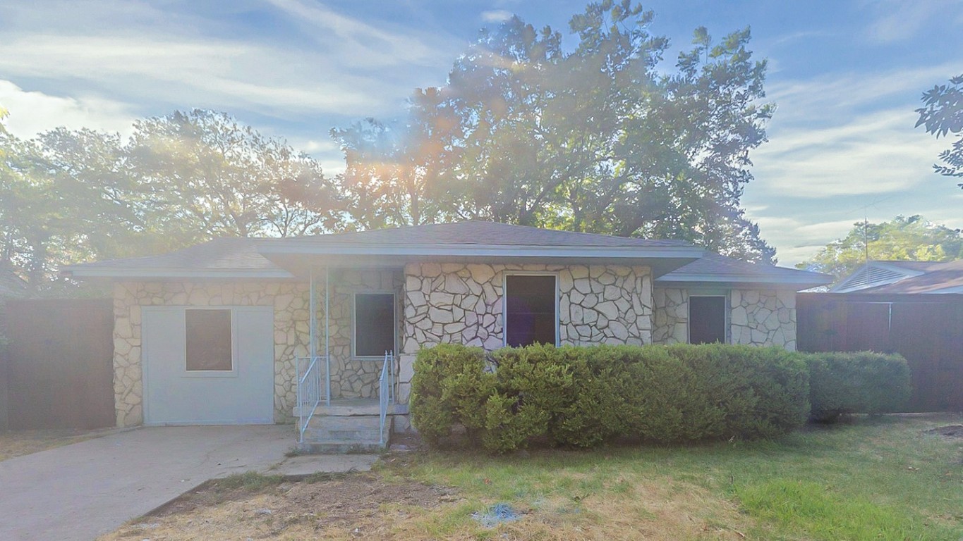 517 Gay Street Arlington TX 76010