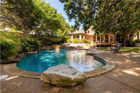 308 Frazier Drive Hurst TX 76053