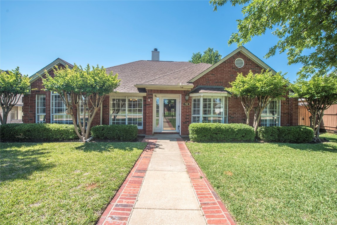 716 Blue Oak Drive Lewisville TX 75067
