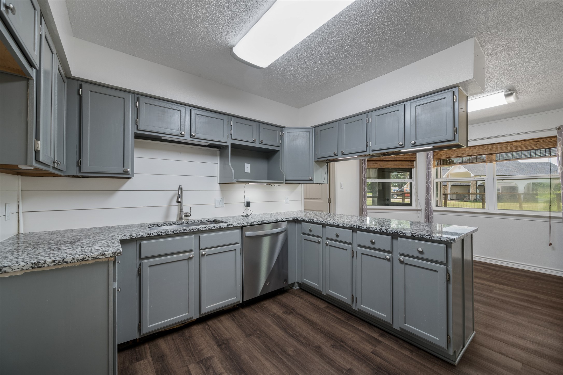 18341 Shore Drive Kemp TX 75143