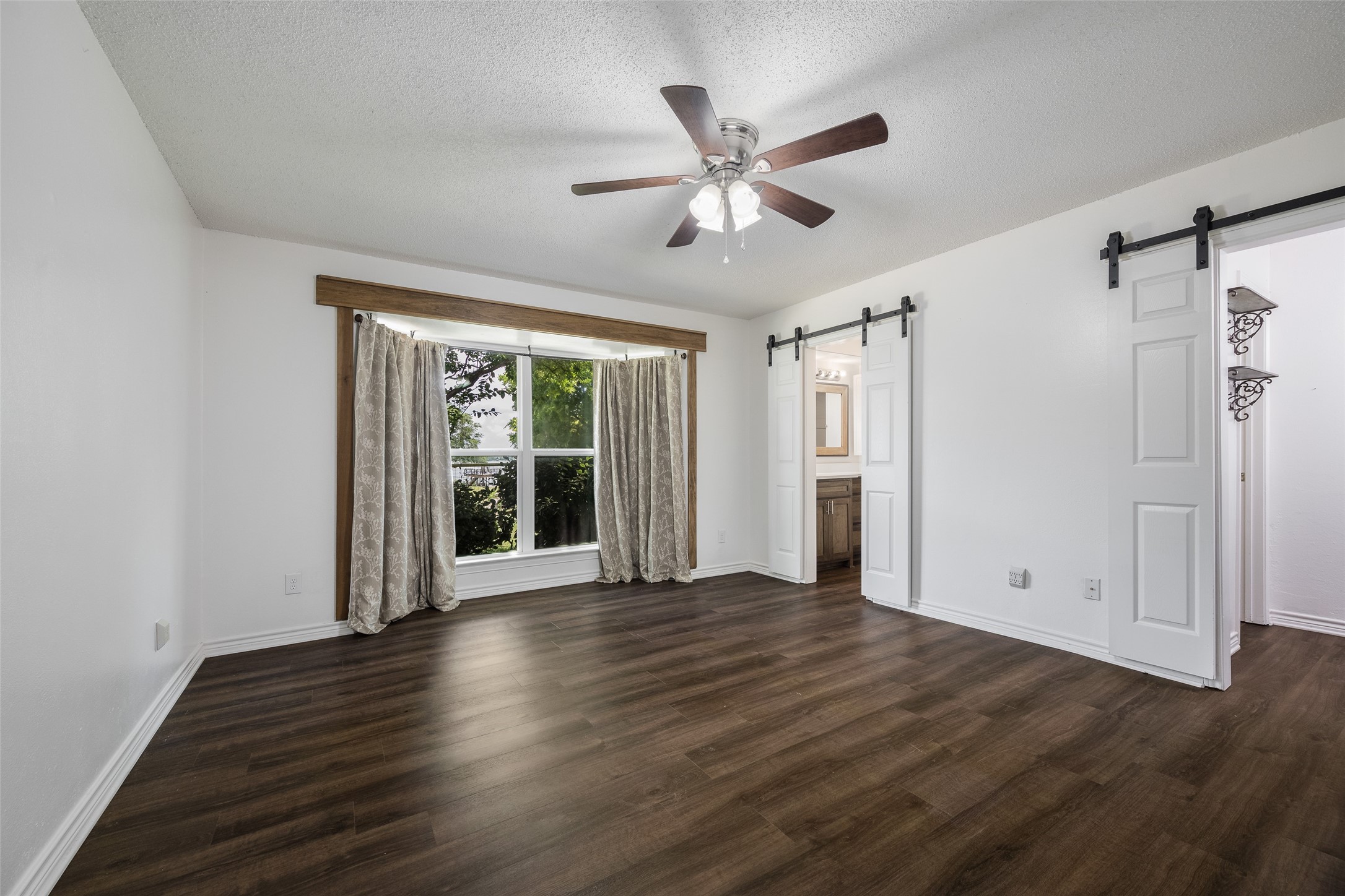18341 Shore Drive Kemp TX 75143