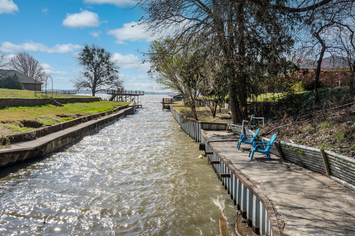 18341 Shore Drive Kemp TX 75143