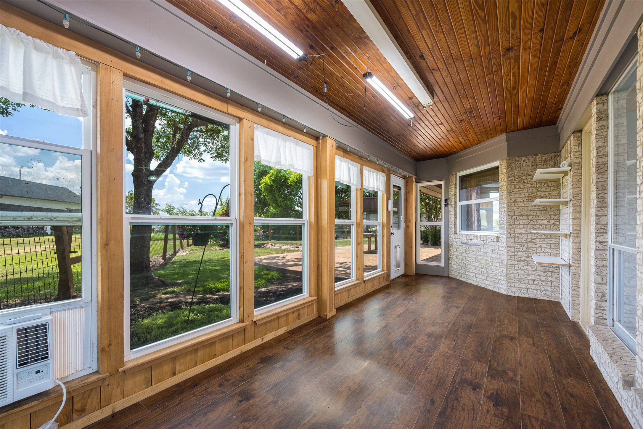 18341 Shore Drive Kemp TX 75143