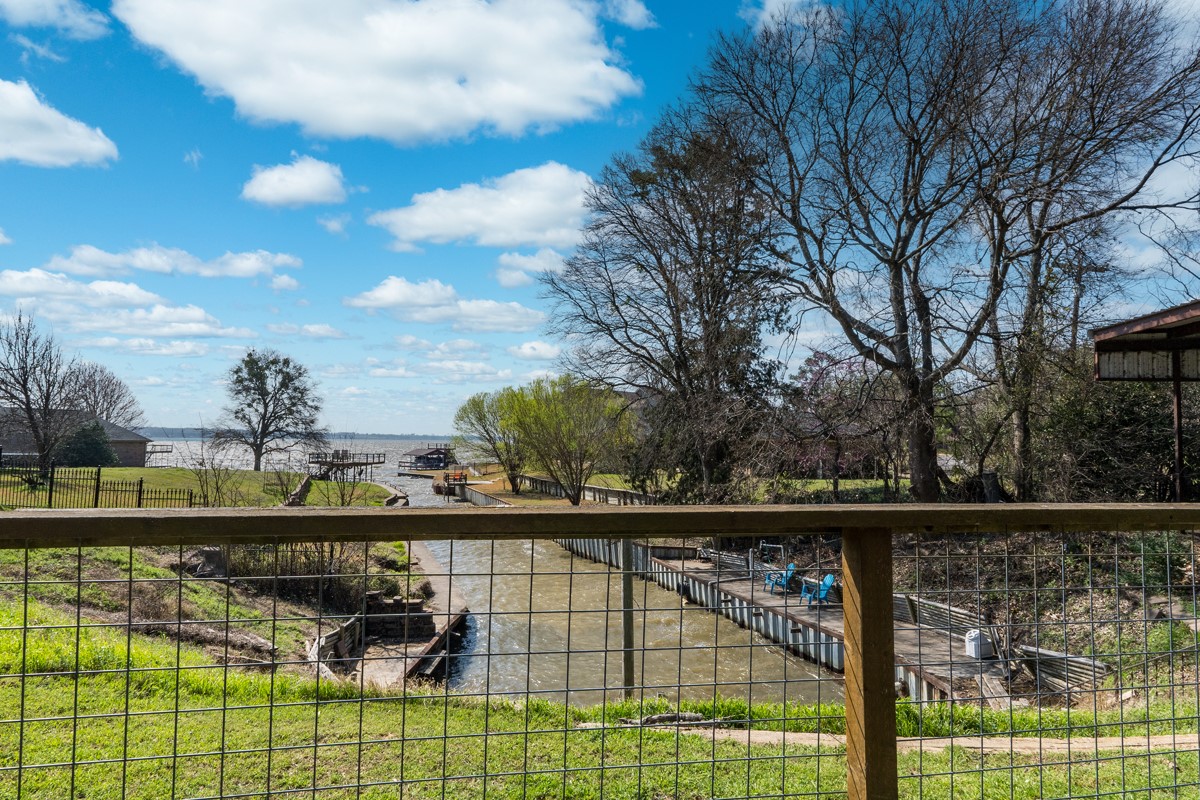 18341 Shore Drive Kemp TX 75143