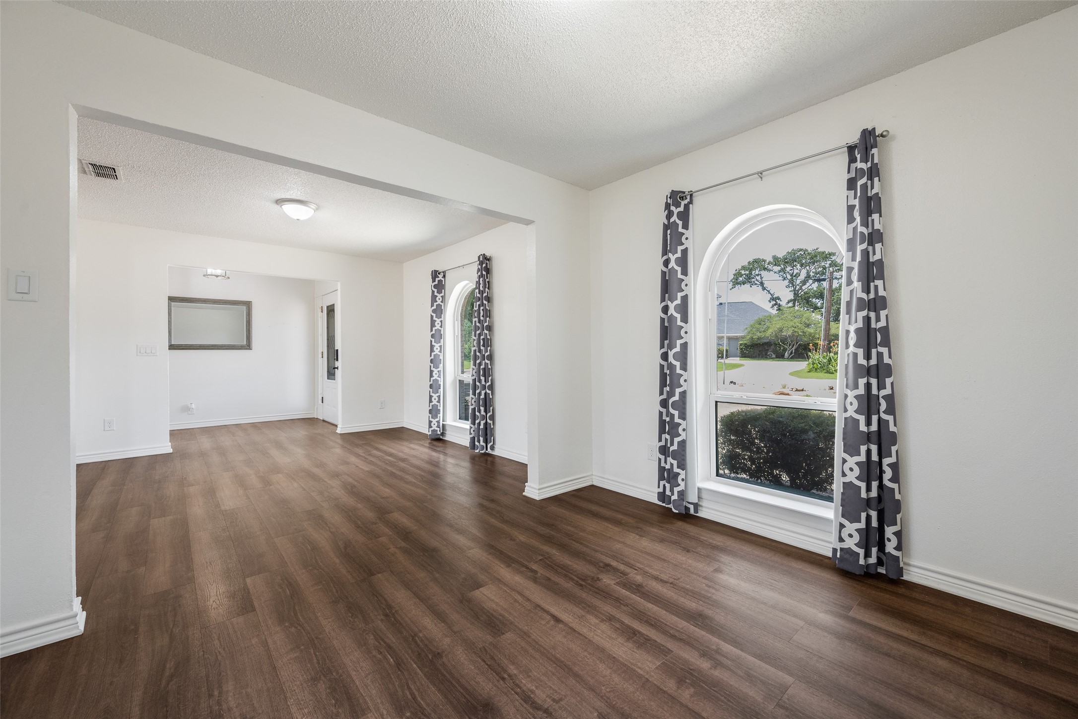 18341 Shore Drive Kemp TX 75143