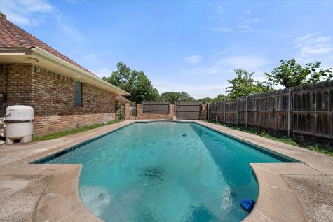 1801 High Vista Court Fort Worth TX 76112