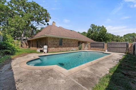 1801 High Vista Court Fort Worth TX 76112