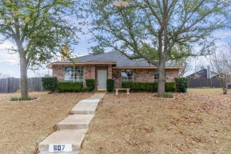 607 Kristi Lane Cedar Hill TX 75104