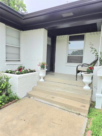 2953 Bay Oaks Drive Dallas TX 75229