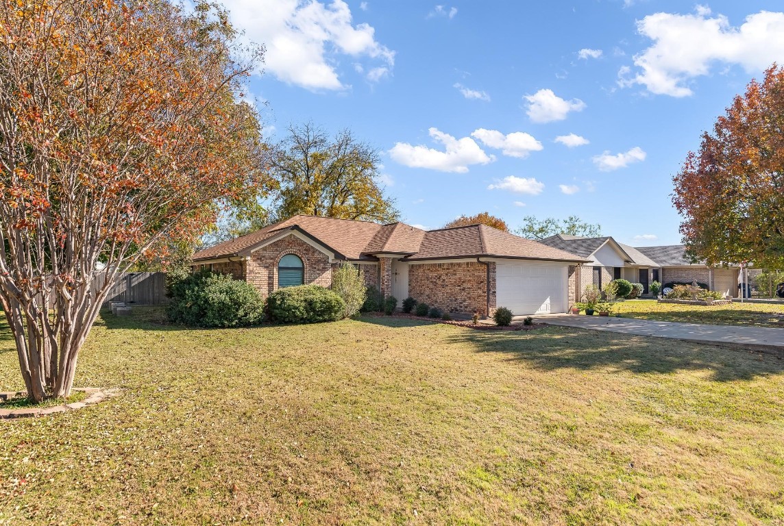 1101 Shady Grove Drive Granbury TX 76049