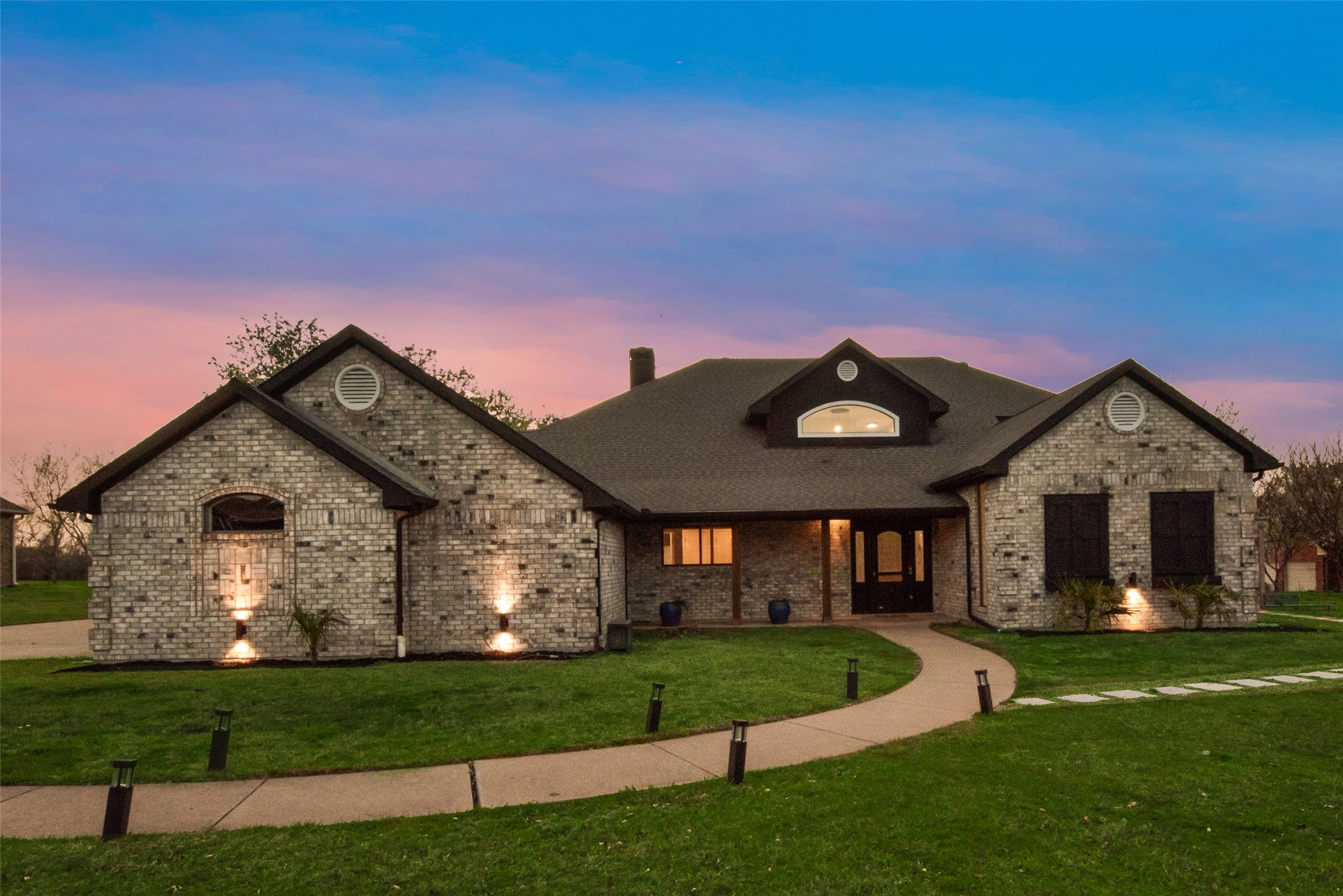 111 Luther Lane Heath TX 75032