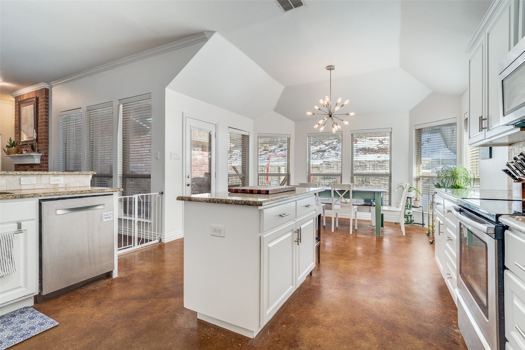 223 Carriage Drive Willow Park TX 76087