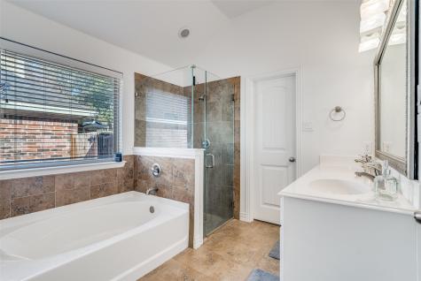 223 Carriage Drive Willow Park TX 76087