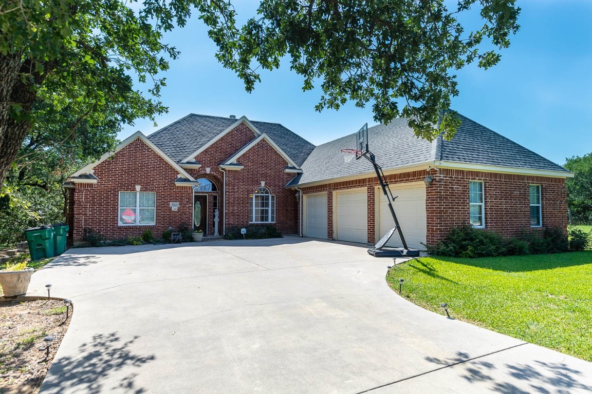 504 Jim Walters Drive Runaway Bay TX 76426