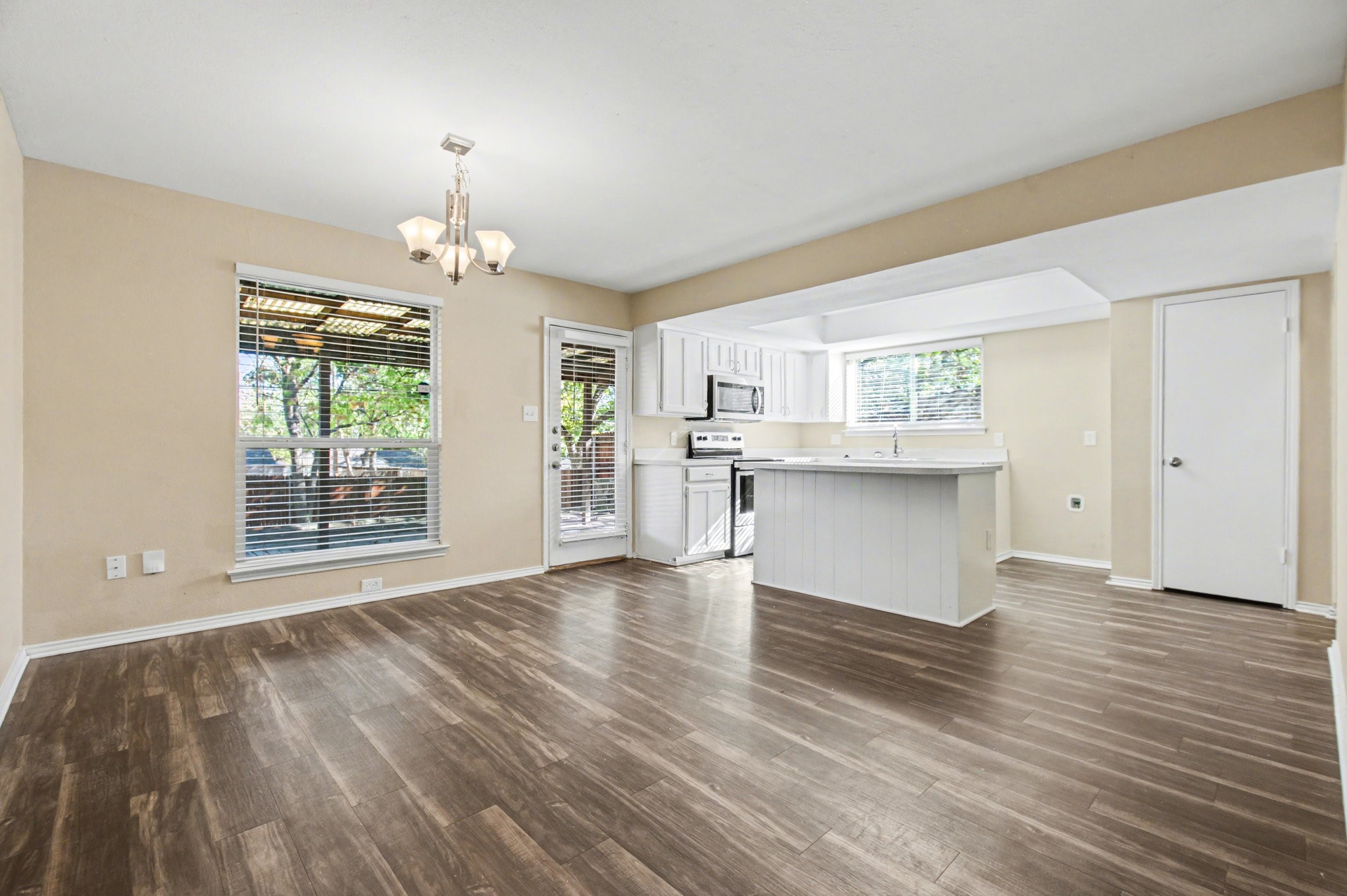 4907 Sagebrush Court Arlington TX 76017
