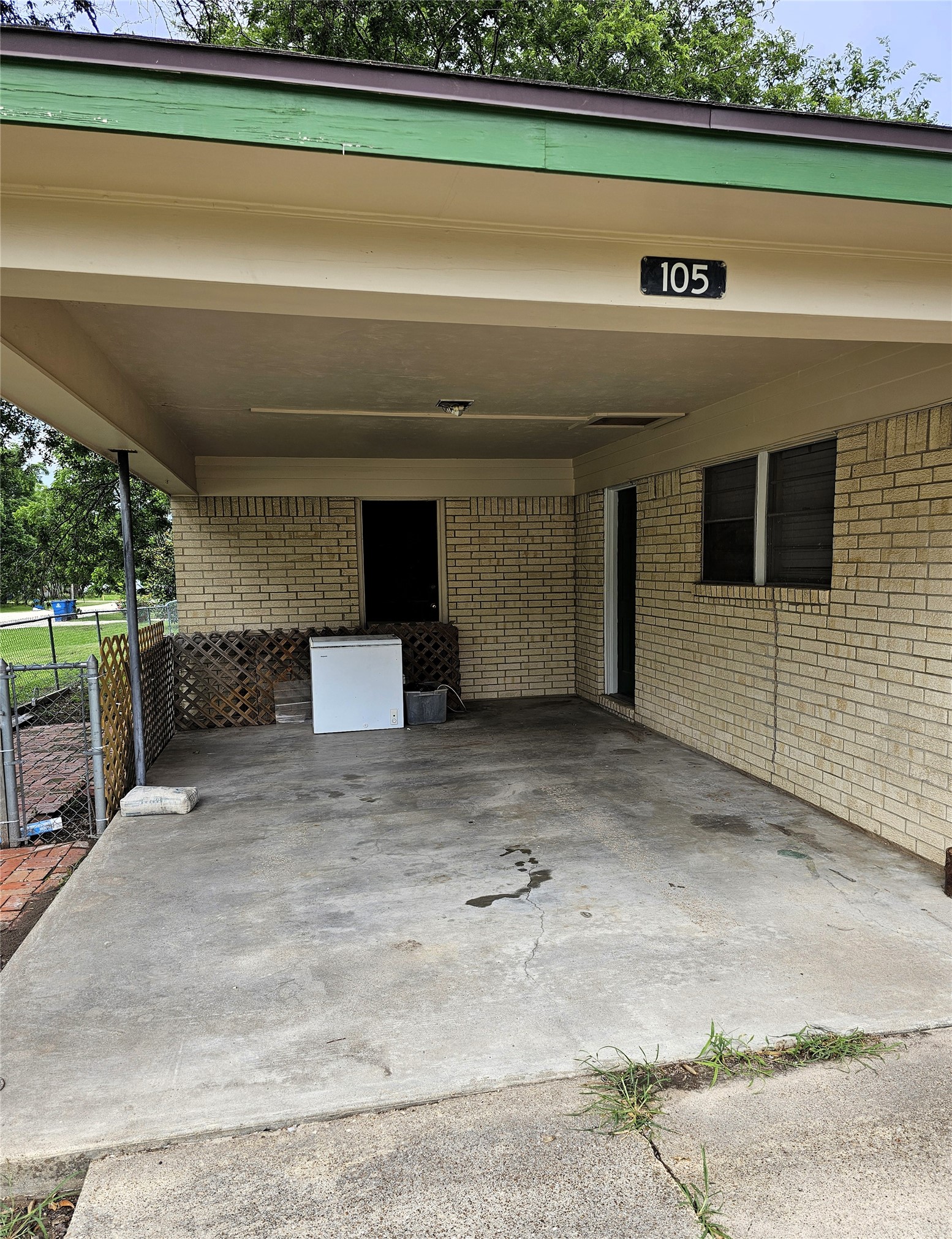 105 N 3rd Street Coolidge TX 76635