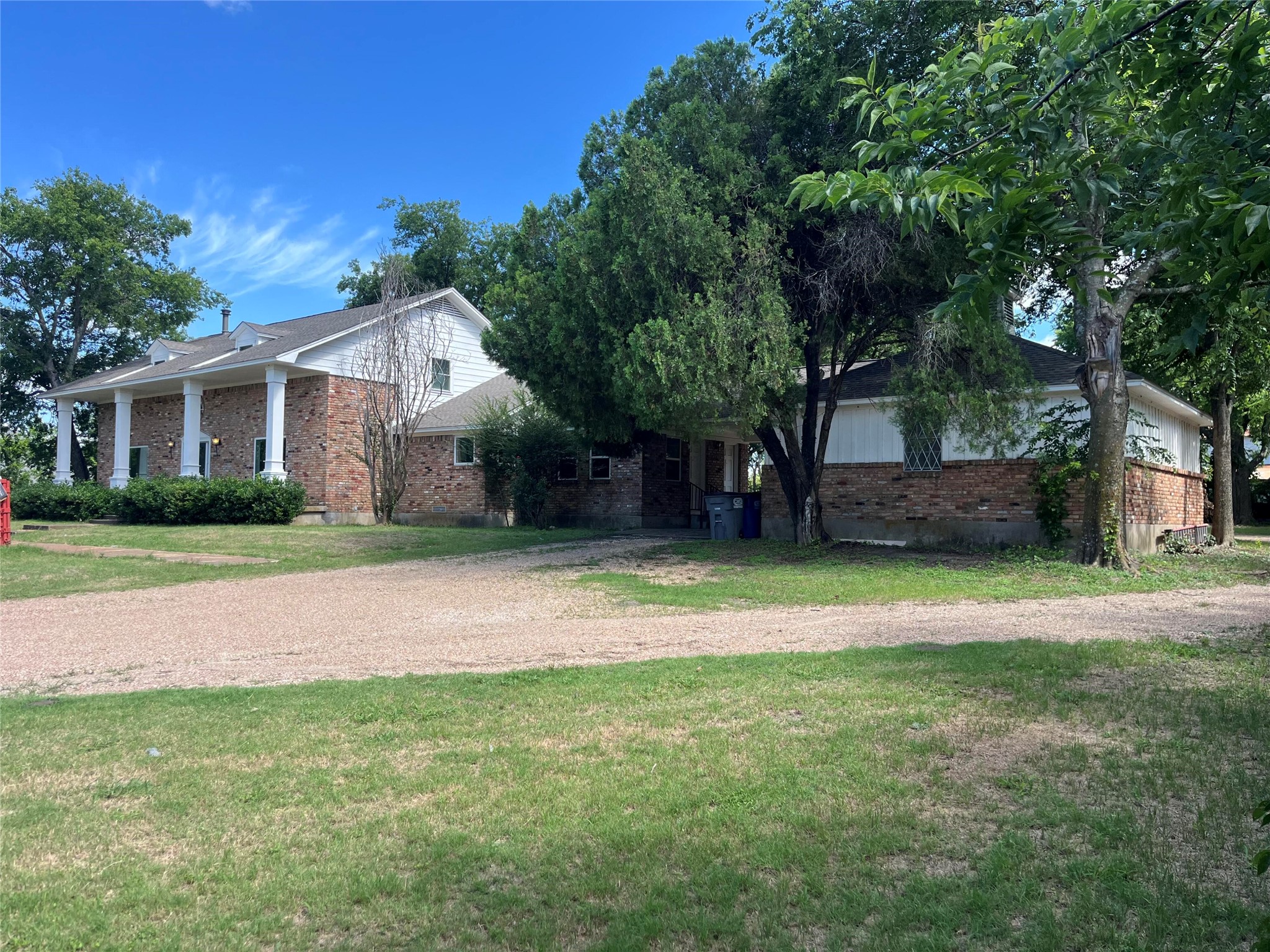 928 E Bear Creek Road Glenn Heights TX 75154