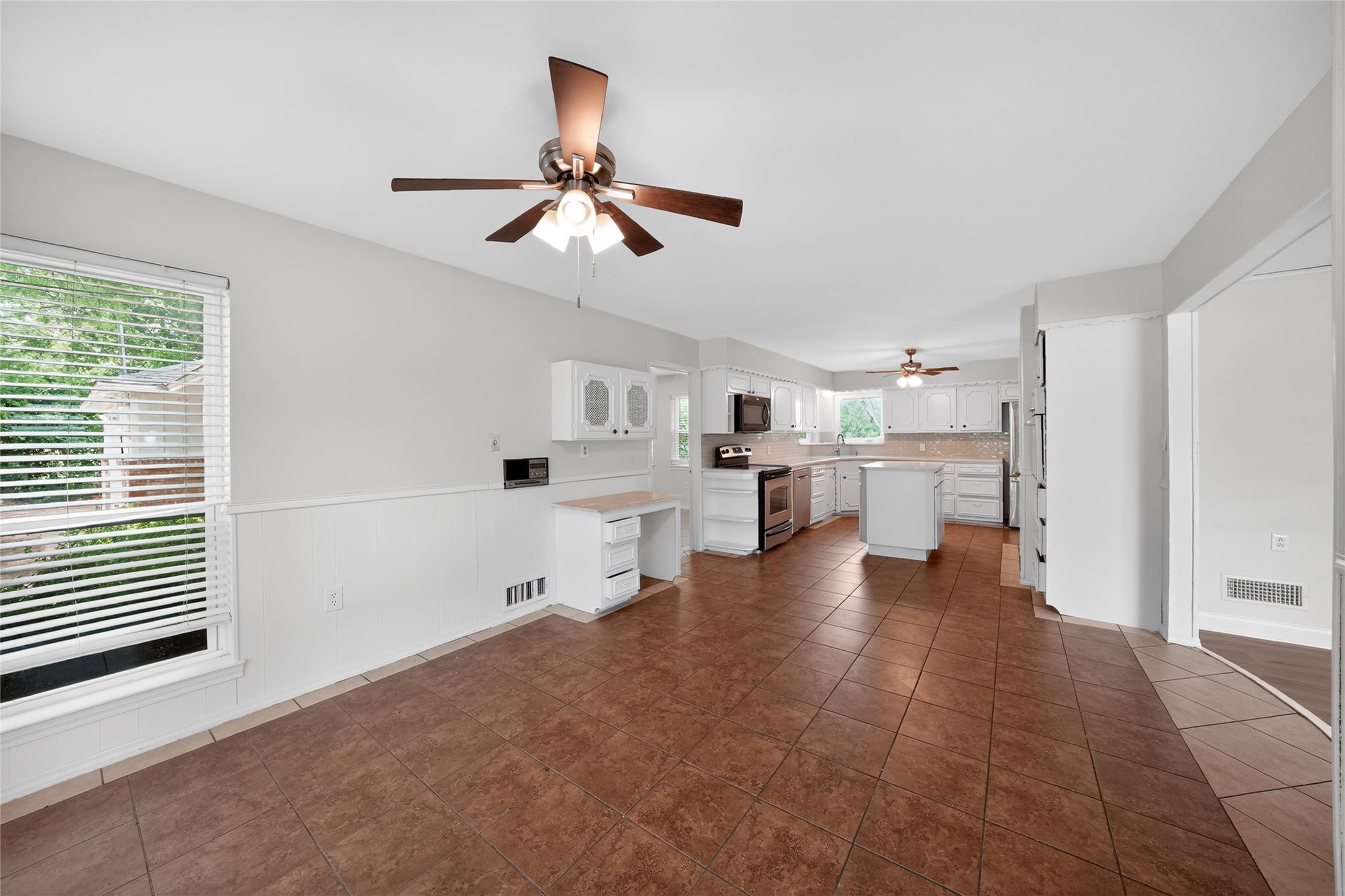 928 E Bear Creek Road Glenn Heights TX 75154