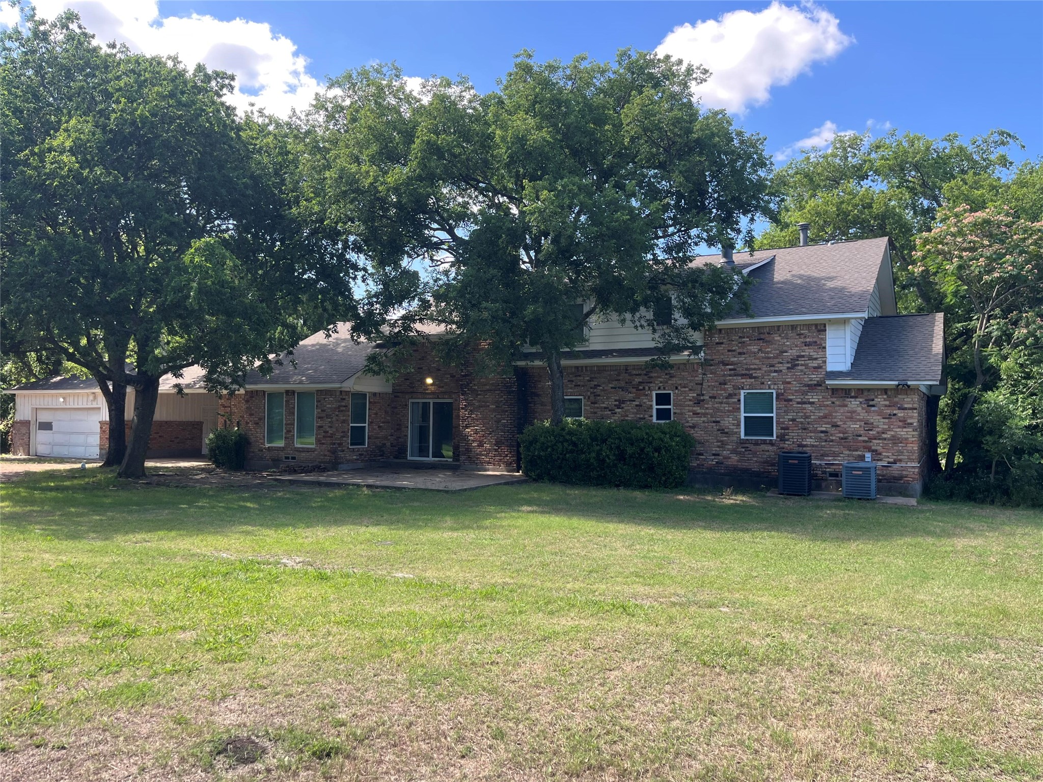 928 E Bear Creek Road Glenn Heights TX 75154