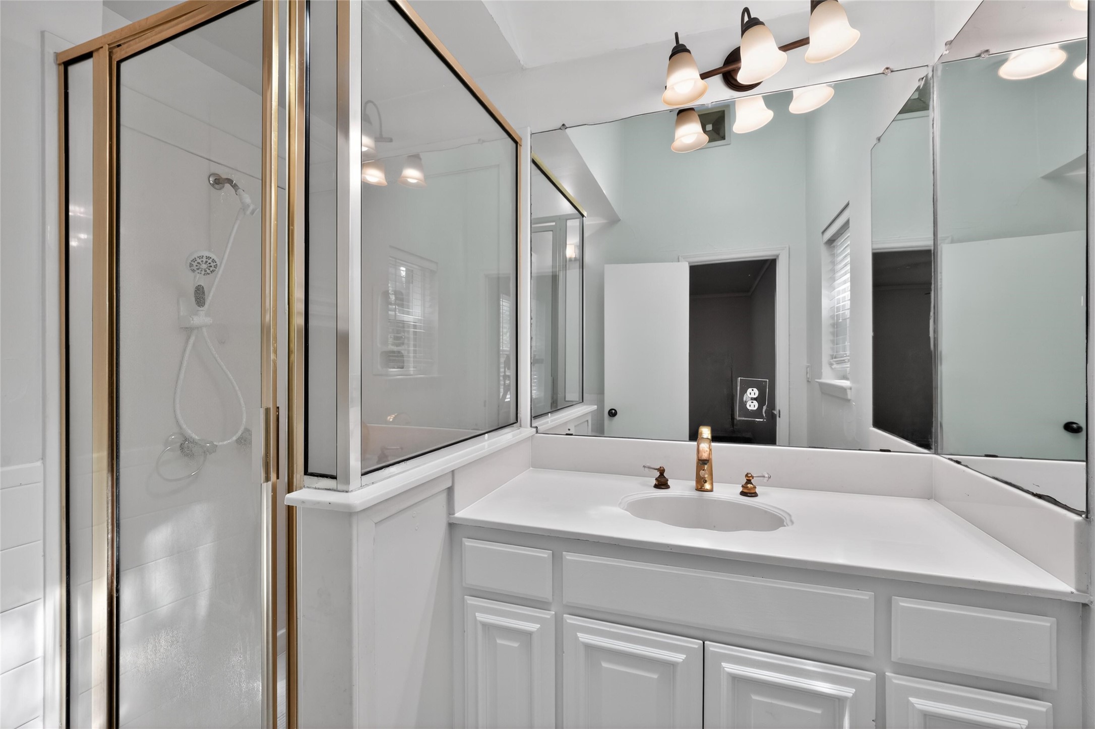928 E Bear Creek Road Glenn Heights TX 75154
