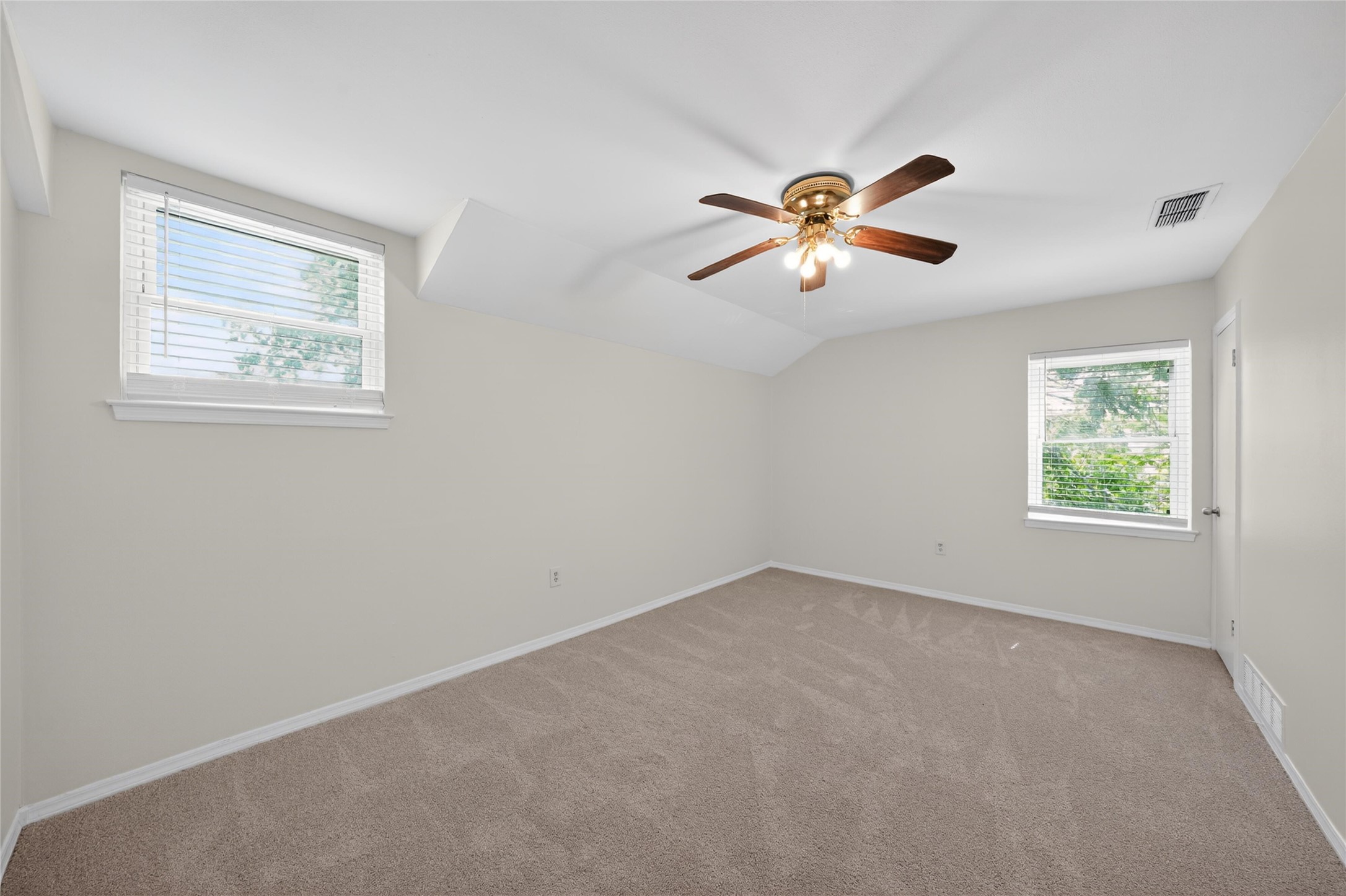 928 E Bear Creek Road Glenn Heights TX 75154