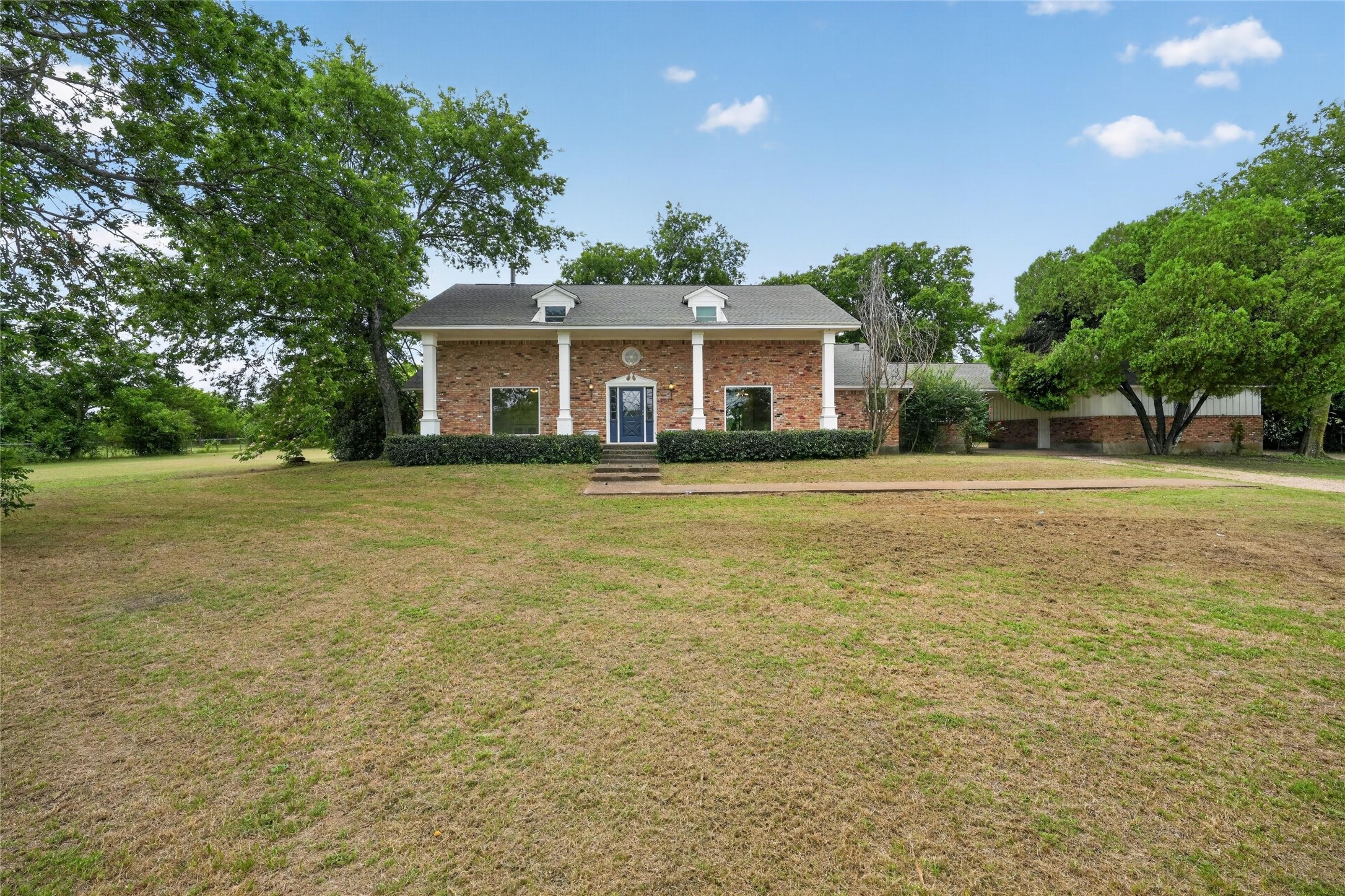 928 E Bear Creek Road Glenn Heights TX 75154