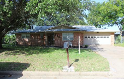 590 N Charlotte Avenue Stephenville TX 76401