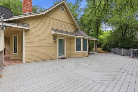 1945 Bluebird Avenue Fort Worth TX 76111