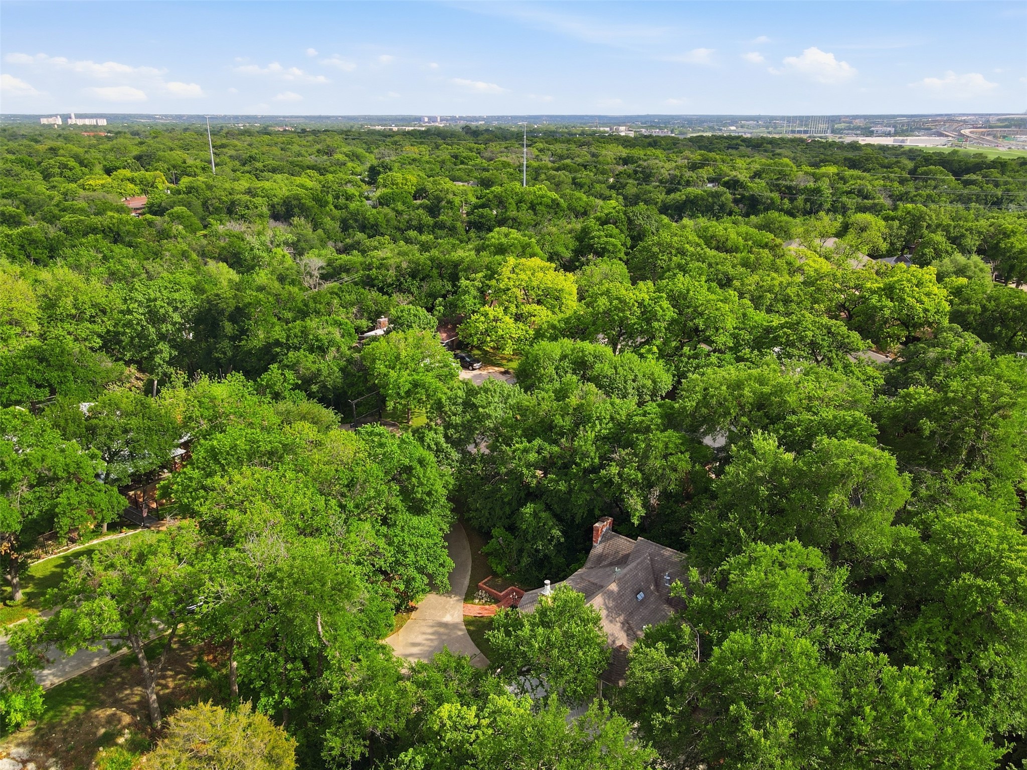 1945 Bluebird Avenue Fort Worth TX 76111