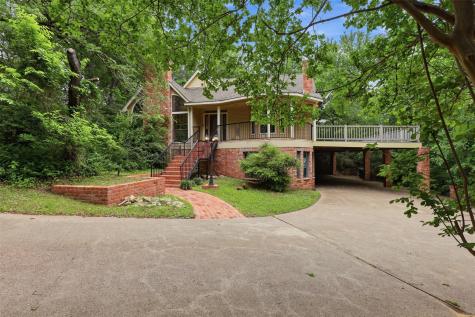 1945 Bluebird Avenue Fort Worth TX 76111
