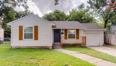 1006 Ralph Street Grand Prairie TX 75051