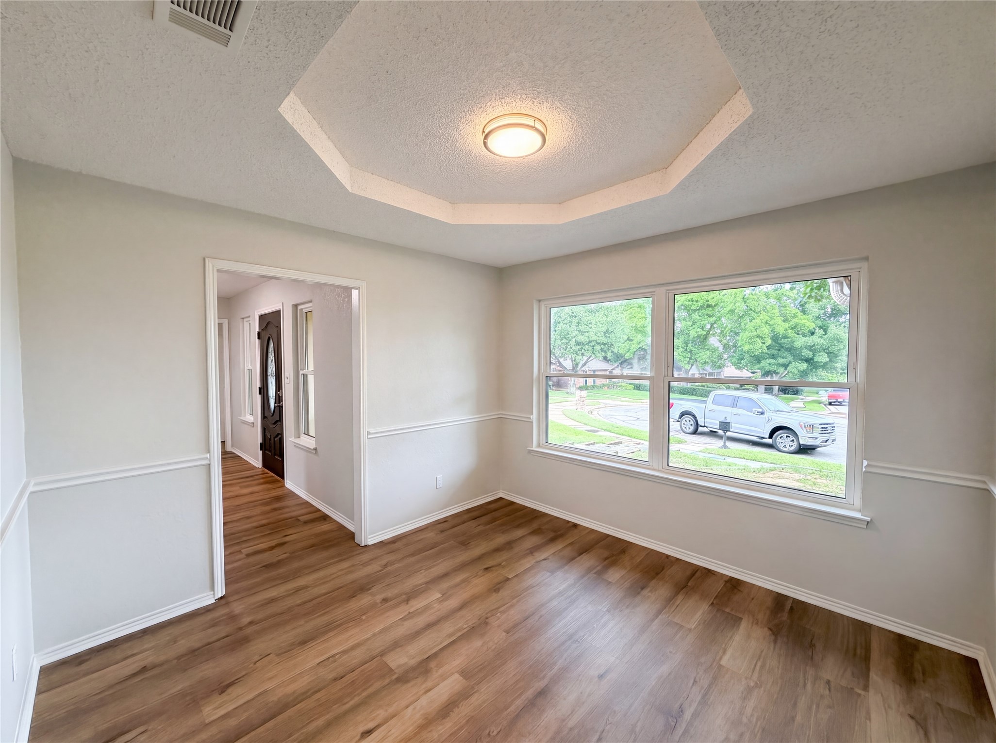 2300 Ridgewood Bedford TX 76021