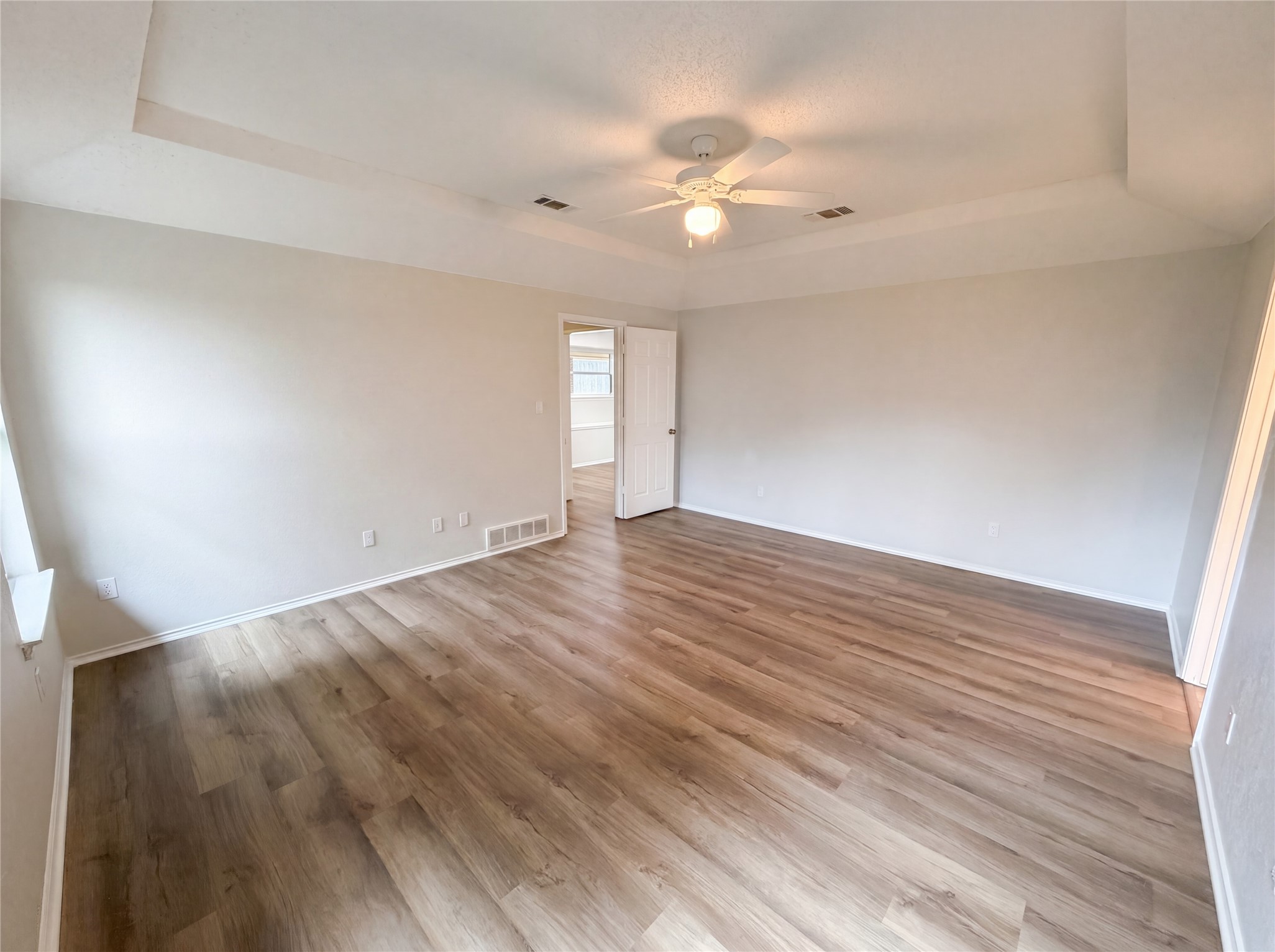 2300 Ridgewood Bedford TX 76021